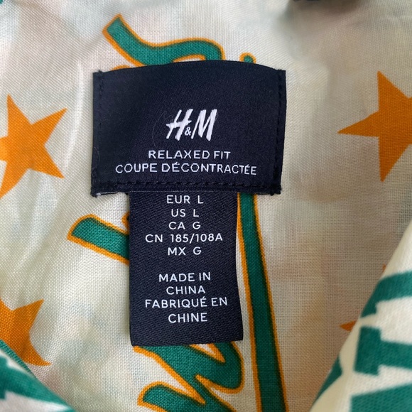 Stranger things button down - Picture 3 of 4